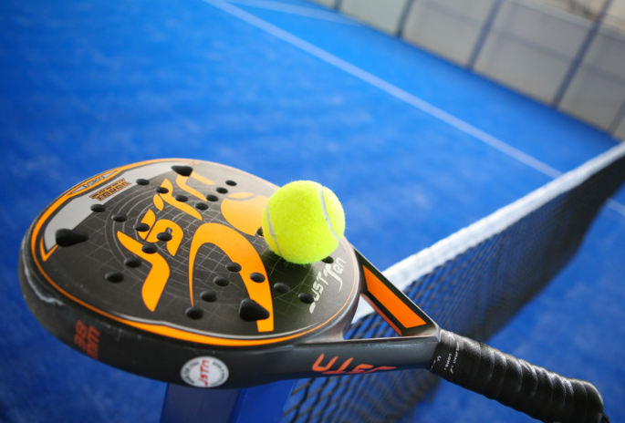 orneo de padel en Río Gallegos